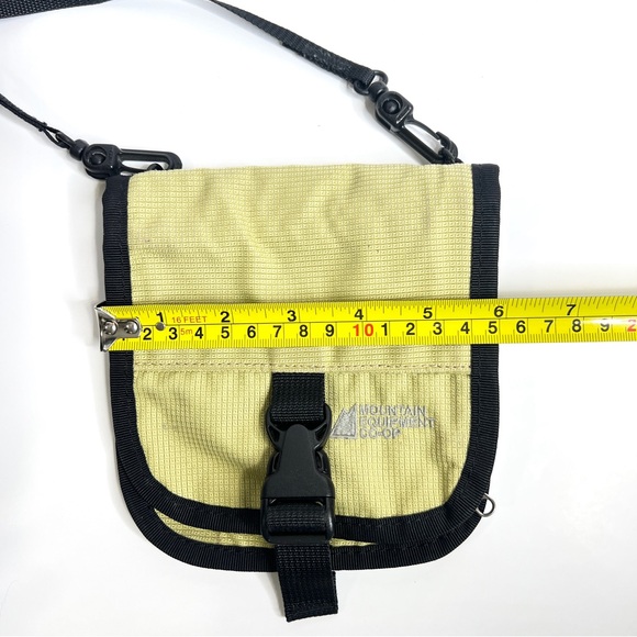 Mountain Equipment Co-Op Travel Crossbody Side Sling Wallet Y2K Gorpcore - Picture 7 of 12
